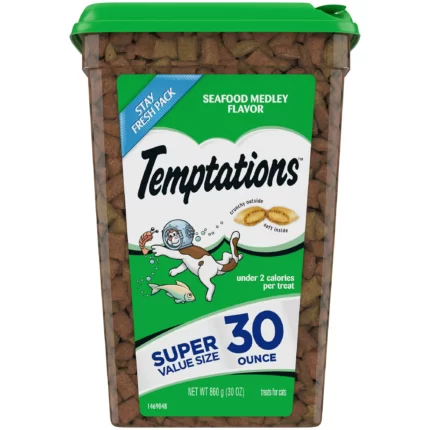 TEMPTATIONS Classic Seafood Medley Flavor Crunchy and Soft Treats for Cats 30 Ounce Tub