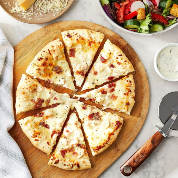 Great Value Stuffed Crust Chicken Bacon Ranch Sauce Pizza, 23.1 oz (Frozen) - Image 6